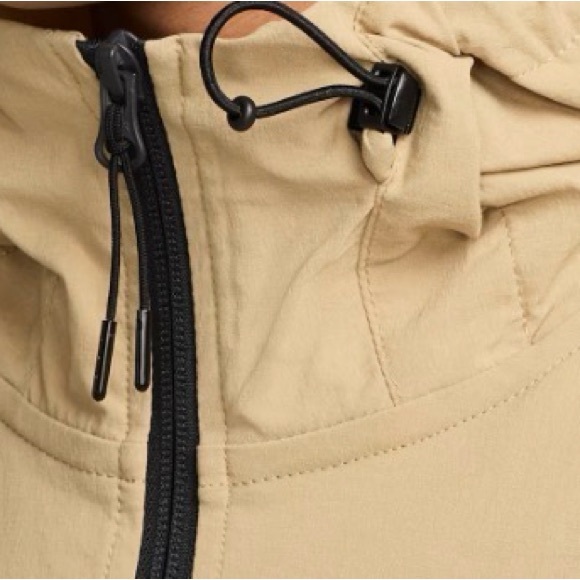 Nike Tech Men's windbreaker - Picture 3 of 4